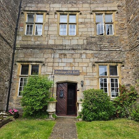 2 Stanhope Hall B&B ビショップ・オークランド エクステリア 写真