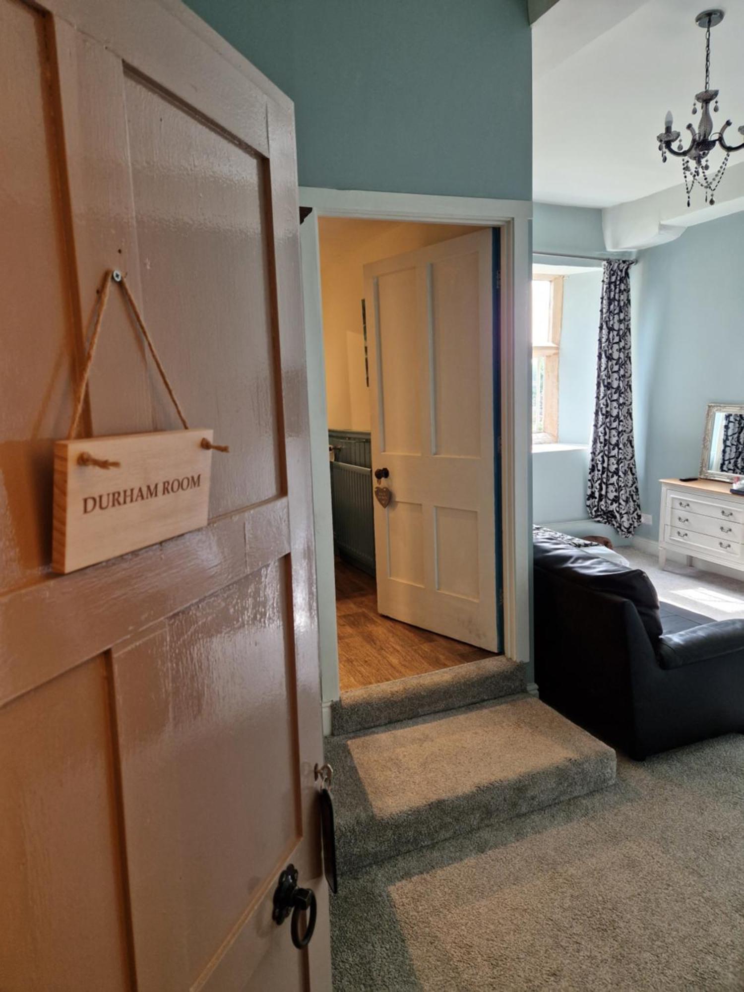 2 Stanhope Hall B&B ビショップ・オークランド エクステリア 写真