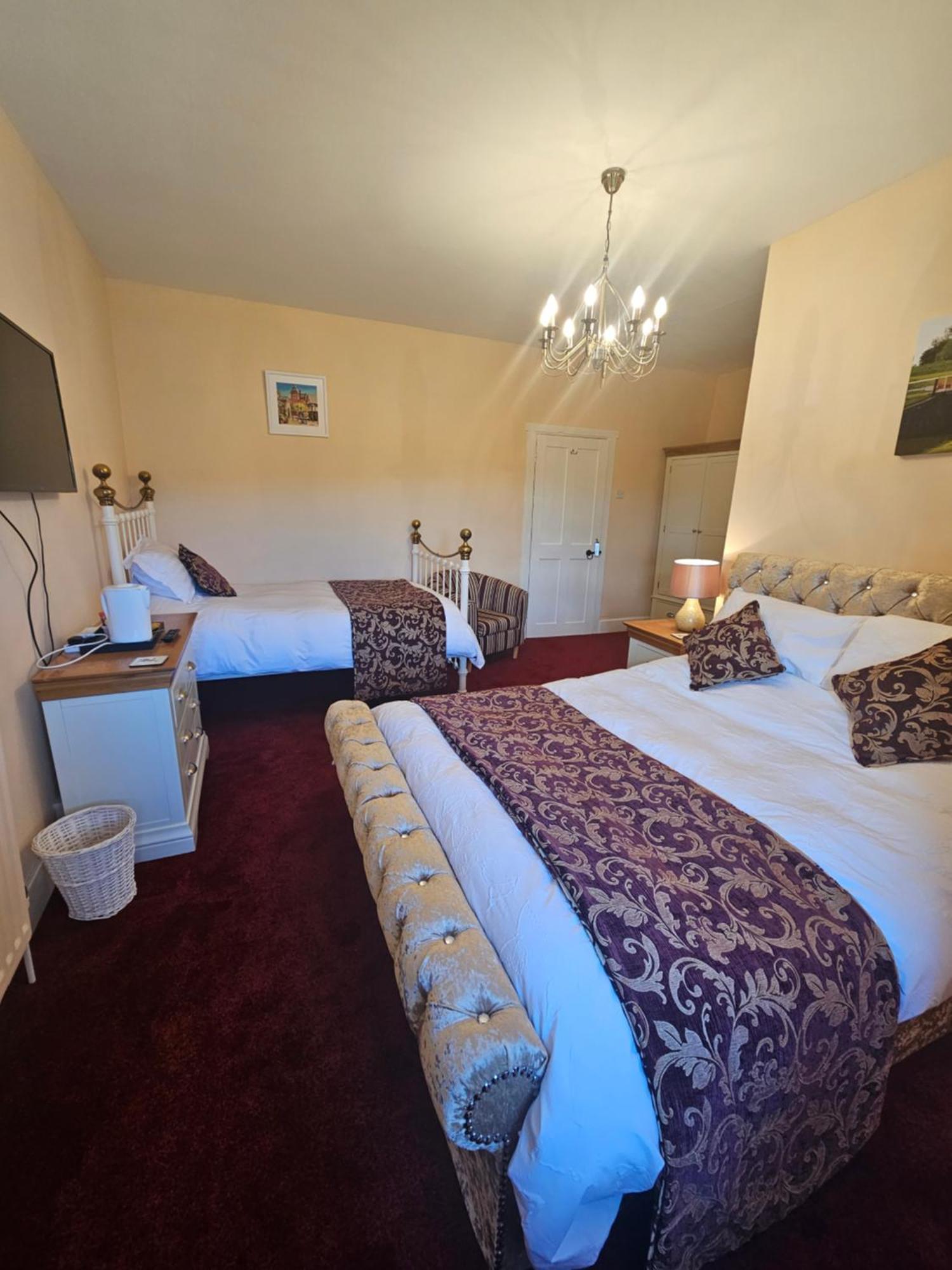 2 Stanhope Hall B&B ビショップ・オークランド エクステリア 写真
